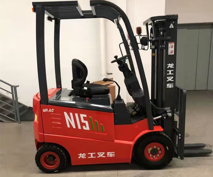 龍工CPD15N-1.5 噸龍工1.5噸電瓶叉車